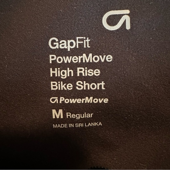 Gapfit power move high rise bike shorts with pockets - Picture 2 of 4